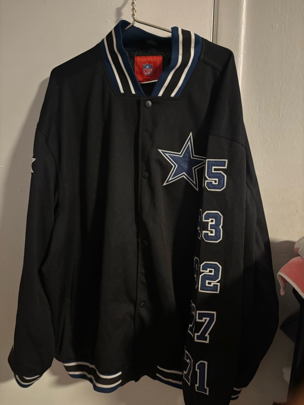 Dallas Cowboys NFL Varsity Jacket 3XL Super Bowl Patch Bomber Black Men’s
(957)